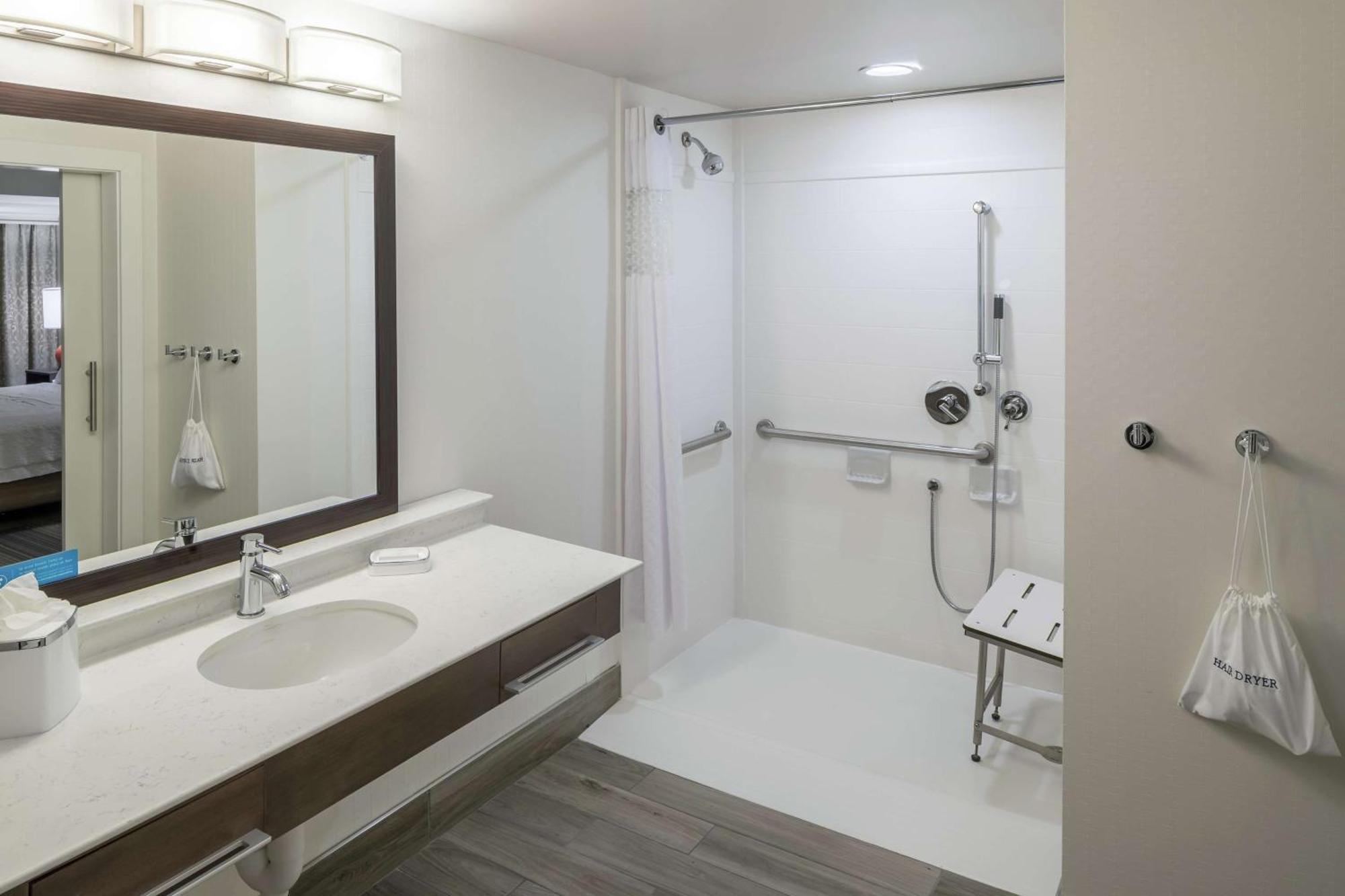 Hampton Inn & Suites By Hilton Atlanta Perimeter Dunwoody Ngoại thất bức ảnh