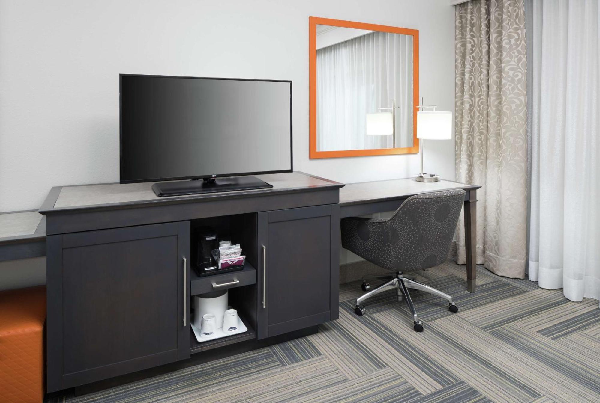 Hampton Inn & Suites By Hilton Atlanta Perimeter Dunwoody Ngoại thất bức ảnh